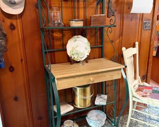 BAKERS RACK