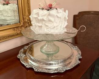 SILVER PLATE MIRRORED CENTER PIECE