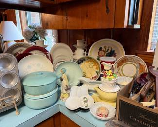BAKING POTS AND BOWLS