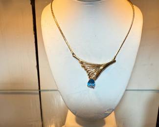 14 K AQUA MARINE NECKLACE