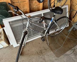 (Garage)