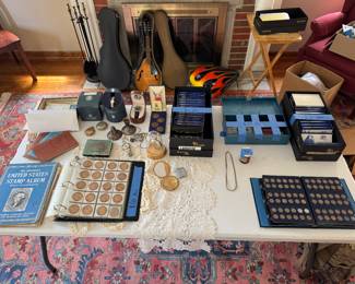 (living room main table)