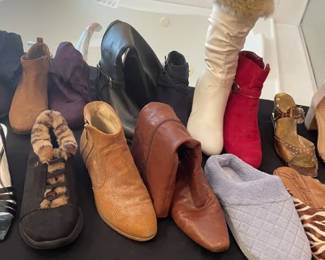 Ladies shoes - Size 9 1/2
