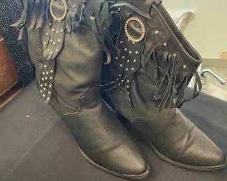 Ladies boots - Size 9 1/2