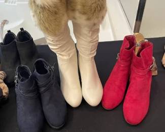 Ladies Boots. Size 9 1/2