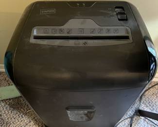 Staples shredder