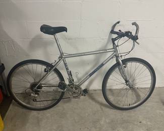 #30 - $250 - Bridgestone MB-3 bike 
