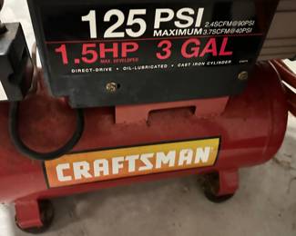 #29 - $140 - Craftsman air compressor 125psi 6.5hp 3liter 
