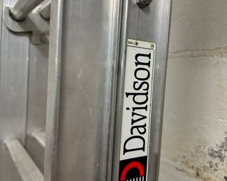 #33 - $68 - Davidson aluminum 16' ladder 