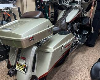 .HARLEY DAVIDSON 2011 STREET GLIDE! 35,570 MILES, WELL MAINTAINED(MINT Condition35,570 miles 110 CVO that was always treated right. All services and upgrades performed on time by HD dealer. This one owner bike was never in an accident or dropped and the clean tittle is in hand. Bike rides, sounds, looks and runs amazing.Many upgrades, including:12” Yaffe Monkey Bar, Full Reinhardt true dual exhaust with tips, Hi Flow Air cleaner,  HD solo seat, Slim line tour pack with matching back rest,  Lowers with speakers, Highway pegs, Garmin HD GPS,  Phone holder, Cup holder, New Battery!). 

