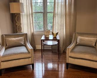 PAIR OF STUNNING UPHOLSTERED CHAIRS