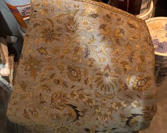 VERY NICE RUG!