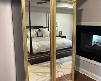 HICKORY CHAIR ACADAMY ARMOIRE W/LEMON GILDING