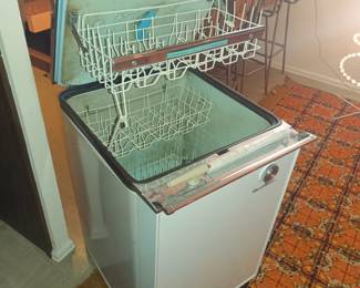 Vintage top loading dishwasher