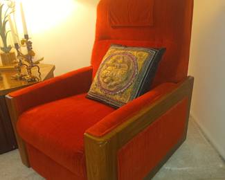 Awesome retro recliner