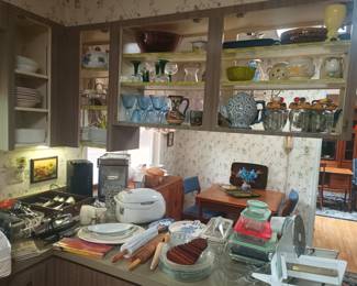 More kitchenware