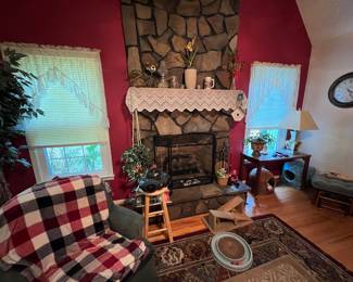 Fireplace screen not included, stays with home. 