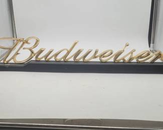 LIGHTED BUDWEISER SIGN. ELECTRIC