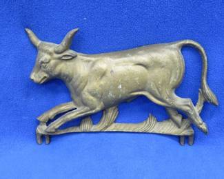 Lot 267. Cast iron Bull figurine, possible gate topper
