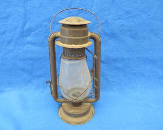 Lot 105. Aladdin barn lantern