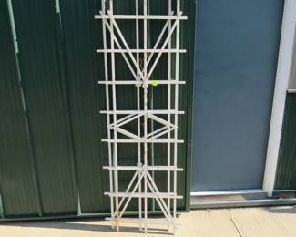 Lot 316. Two white trellises