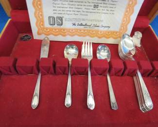Lot 130. Rogers & Co silverplate flatware. Misc. pieces