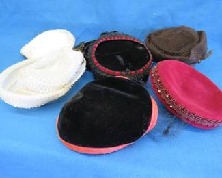 Lot 134. Women's hats