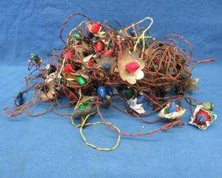 Lot 166. Both vintage and modern Holiday lights