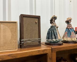 Vintage Wooden Tabletop Speaker