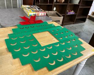 JUMBL Christmas Decoration Wonder Wreath Card & Photo Holder
