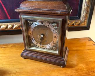 Wood wind up shelf clock