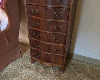 Circa 1900 mahogany serpentine six drawer chest