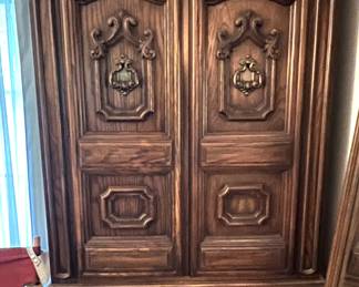 43. Thomasville Carved Armoire (38" x 20" x 76")