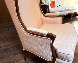 17. Wingback Armchair w/ Wood Frame (27.5" x 26" x 41")