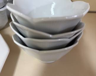 Set 4 lotus bowls