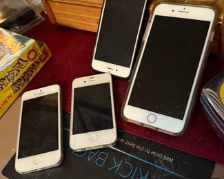 Lots of old iphones 