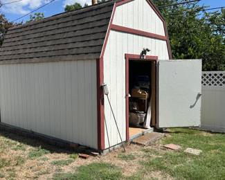 Shed For Sale - Buyer must coordinate move
