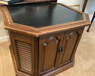Radio and record player inside!