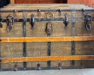 Vintage Decorative Trunk