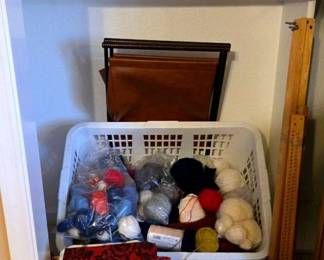 Simplicity Sewing Machine, YarnNeedles  Sewing 