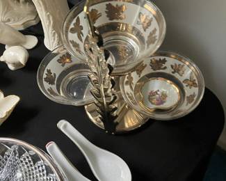  Vintage  gold leaf  condiment bowl holder 