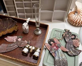 Signed pottery angles, vanity trays and jewelry trays