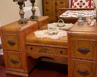 Beautiful waterfall vanity (mirror not attached for sale)