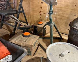 Skeet and Skeet Throwers