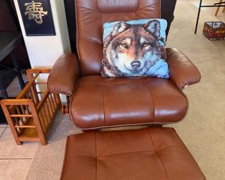 Stressless Like Chair and Ottoman