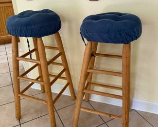 2 Bar Stools