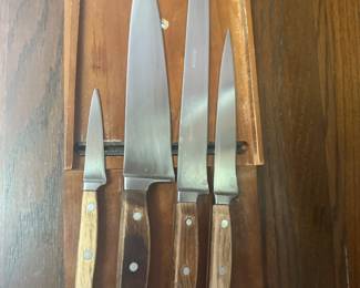 knives