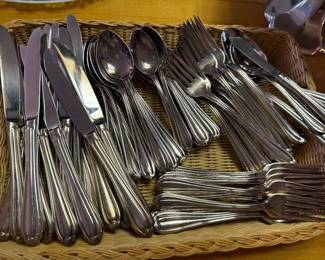 Gorham flatware set, 85 pcs