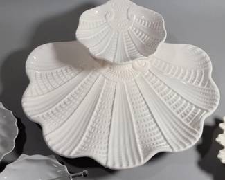 Shell decor serving dishes