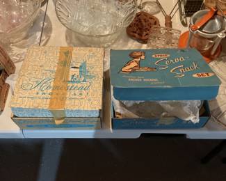 In near perfect condition, Serva-Snack & Homestead Snack sets